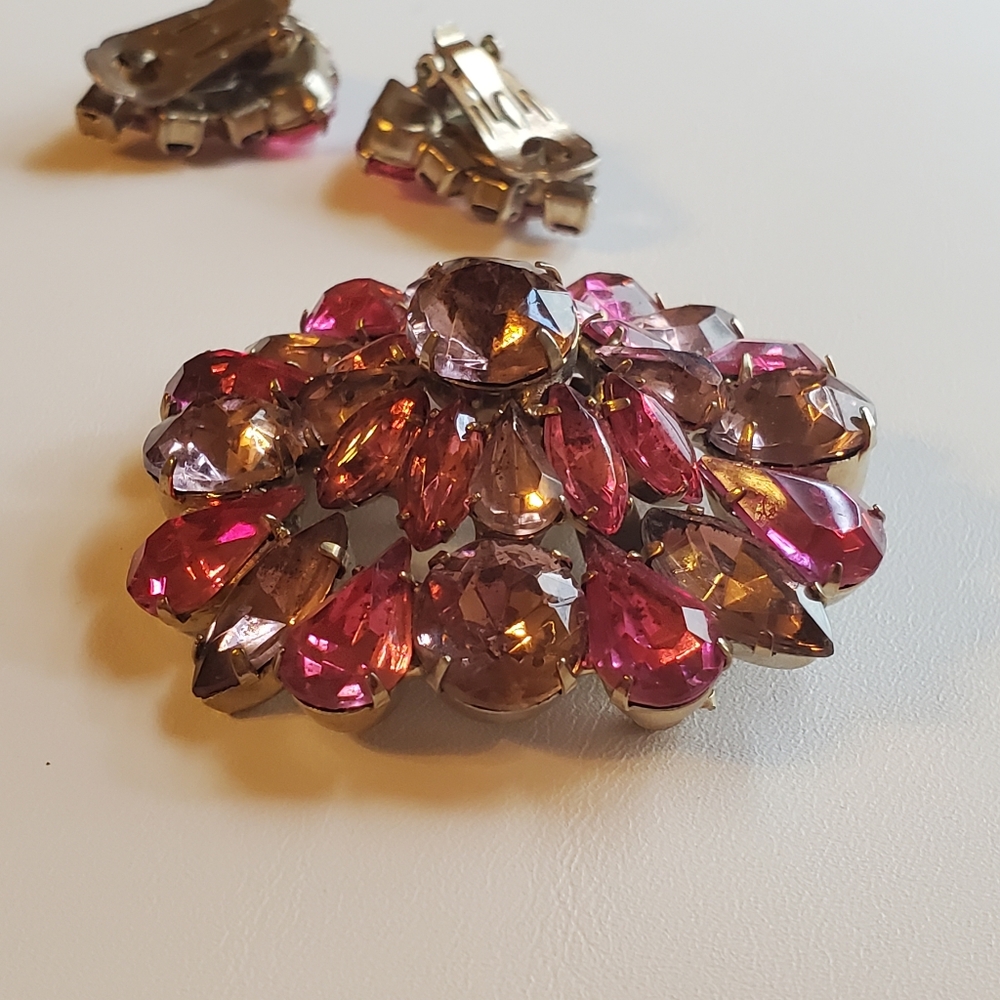 Vintage Rhinestone Earrings Brooch Set - Picture 15 of 16
